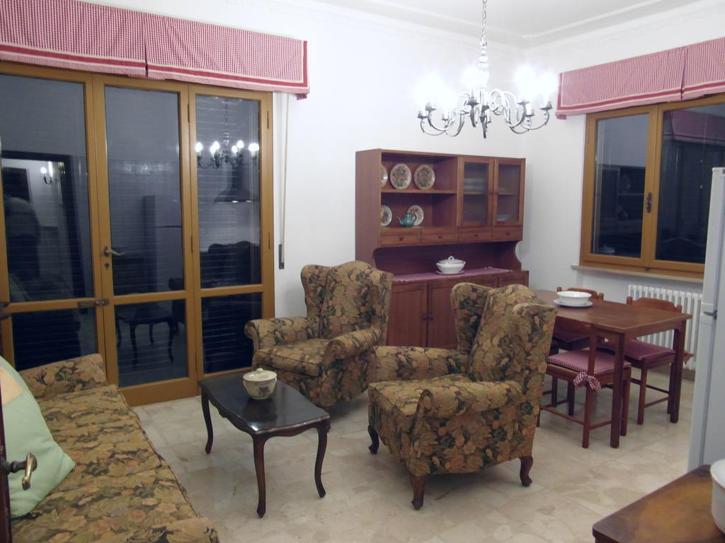 La Casa Di Nila Apartment Pisa Luaran gambar