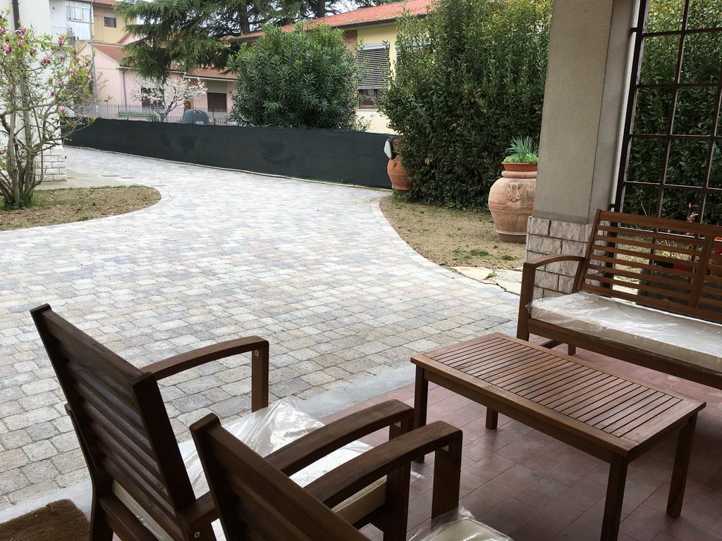 La Casa Di Nila Apartment Pisa Luaran gambar